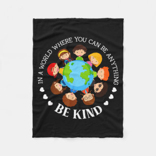 In einer Welt sei nett Kinder Erde Welt Freundlich Fleecedecke