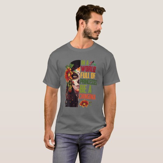 In einer Welt voller Prinzessinnen ist ein Badass T-Shirt (Vorne ganz)