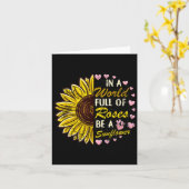 In einer Welt voller Rose wird eine Redewendungen  Karte (Gelbe Blume)