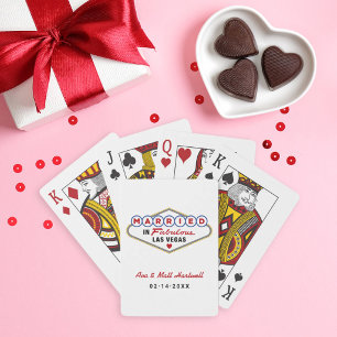 In Fabulous Las Vegas geheiratet in Weiß Spielkarten