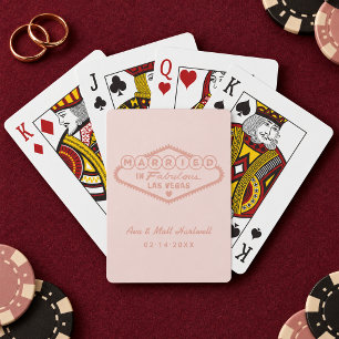 In Fabulous Las Vegas geheiratet Roségold mit Rosa Spielkarten