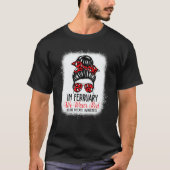 In February We Wear Red Messy Bun Heart Disease Aw T-Shirt (Vorderseite)