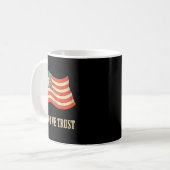 In God We Trust Amerikanische Flagge Kreuz Glaube Kaffeetasse (Vorderseite Links)