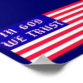 In Gott vertrauen wir der amerikanischen Flagge Poster (Ecke)