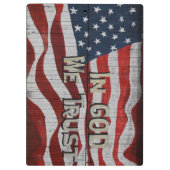 In Gott vertrauen wir der rustikalen Stallbehörde Klemmbrett (Rückseite)