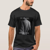 In Grau T-Shirt (Vorderseite)