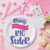 In große Schwester befördert werden Pappteller (Party)
