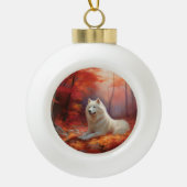 In Herbstleaves Inspiriert Samoyed Keramik Kugel-Ornament (Vorderseite)