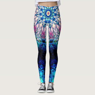 In hohem Grade ausführlicher sternförmiger Manda Leggings