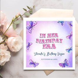 In ihrem Party der Geburtstagszeit Serviette