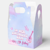 In ihrer Geburtstagsfeier der Ära Geschenkschachtel (Geöffnet)