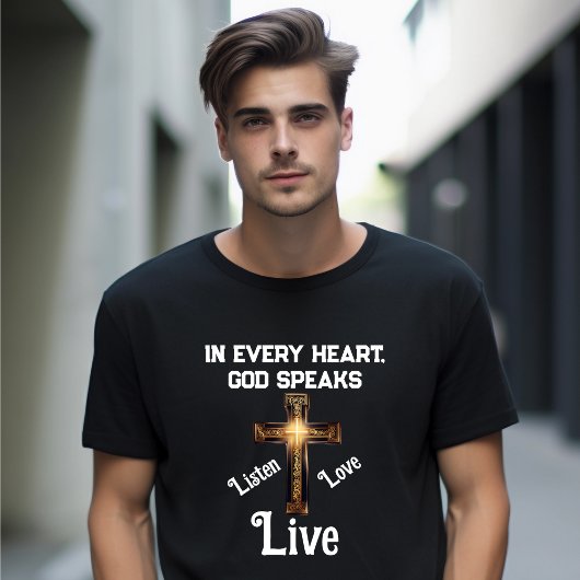 "In jedem Herzen spricht Gott" T-Shirt