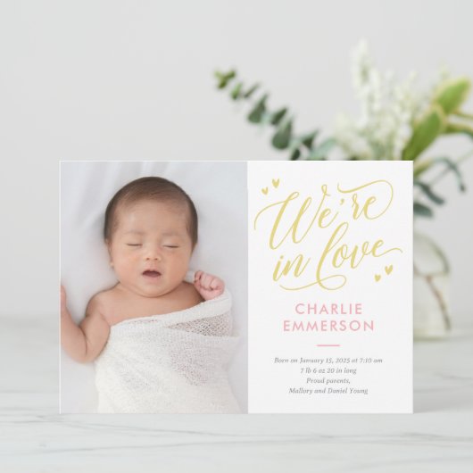 In Liebe EDITABLE COLOR Baby Birth Ankündigung (Stehend Vorderseite)