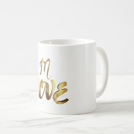 In Liebe Zitat Elegangoldenes Look Typografie Skri Kaffeetasse (VorderseiteRechts)