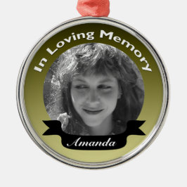 In liebevollem silbernes ornament