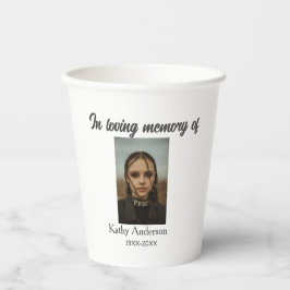 In liebevollem Speicher des Namensgedächtnisses Pappbecher