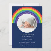 in liebevoller Erinnerung blauer Regenbogen Baby B Einladung (Vorderseite)