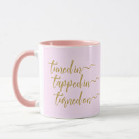 In LoA-Kalligrafie gestimmte rosa Tasse