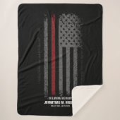 In Love Memory FireFighter Thin Red Line Flag Sherpadecke (Vorderseite)