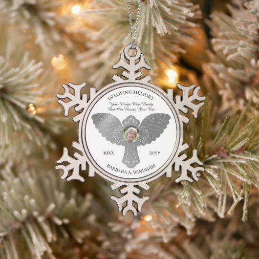 In Love Memory Foto Keepake Cross mit Wings S Schneeflocken Zinn-Ornament (Baum)