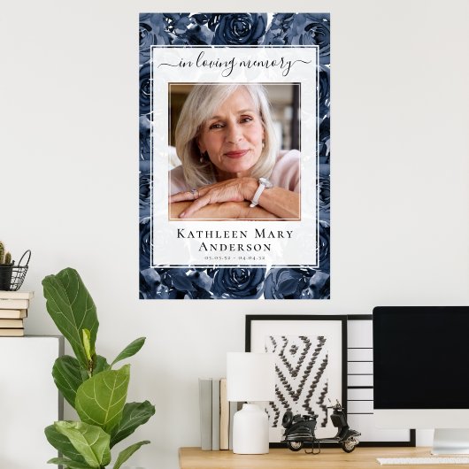 In Love Memory Foto Rose Begrüßungszeichen Poster (Heimbüro)