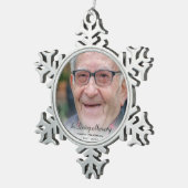 In Love Memory Foto Schneeflocken Zinn-Ornament (Rechts)