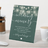 In Love Memory Memorial Smarald String Lights Sockelschild (In SItu)