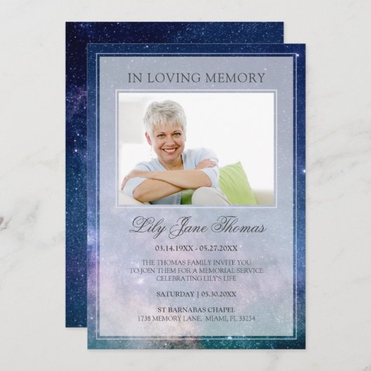 In Love Memory Modern Starry Night Beerdigung Foto Einladung (Vorne/Hinten)