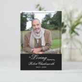 In Love Memory Schwarz-weiß Script Begräbnis Foto Dankeskarte (Stehend Vorderseite)