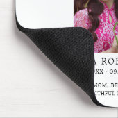 In Loving Memory Elegante Schrift Memorial Mousepad (Ecke)
