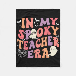In meinem Spooky Lehrer Era Ghost Halloween Retro  Fleecedecke