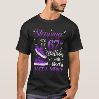 In meinen 67. Geburtstag mit Gottes Gnade hineinge T-Shirt