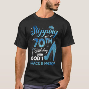 In meinen 70. Geburtstag mit Gottes Gnade & Liebe  T-Shirt
