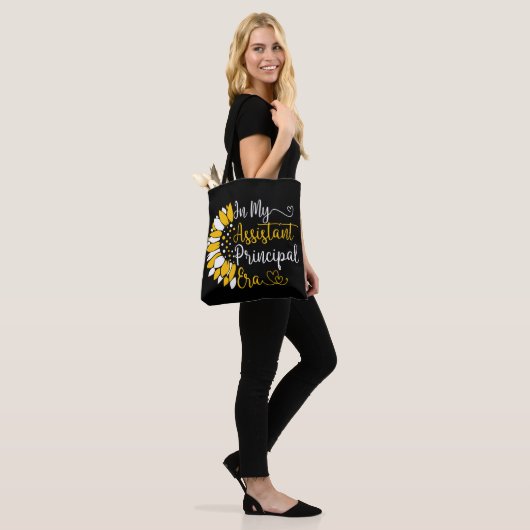 In meiner Assistenzzeit Hauptschullehrerin Funny Tasche (Am Model)
