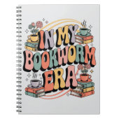In meiner Bookworm-Ära - Retro Groovy 70's Ästheti Notizblock (Vorderseite)