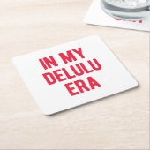 In meiner Delulu-Ära Rechteckiger Pappuntersetzer (angewinkelt)