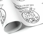 In meiner eigenen kleinen Welt Melodeon Geschenkpapier (Rolleneckpunkt)