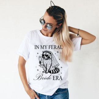In meiner Feral Bride Era Funny Bachelorette Reise Tri-Blend Shirt