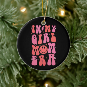 In meiner Girl Mom Ära Retro Groovy Muttertag  Keramik Ornament