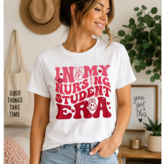 In meiner Zeit als Pflege-Studentin – Süßes Retro- T-Shirt