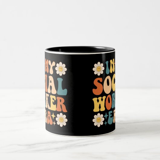 In meiner Zeit als Sozialarbeiter Zweifarbige Tasse (Mittel)