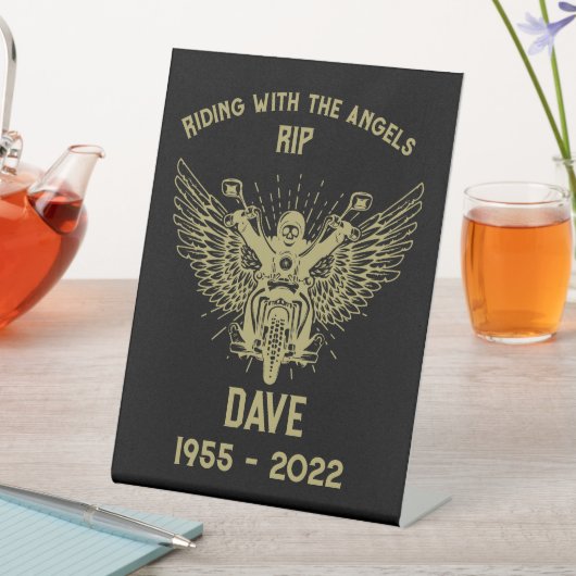 In Memory Motorradfahrer Beerdigung Sockelschild (In Situ)