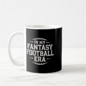 In My Fantasy Football Era Retro Groovy Who Love F Kaffeetasse (Links)