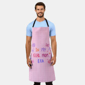 in my girl mom era CRAYON Schürze (Getragen)