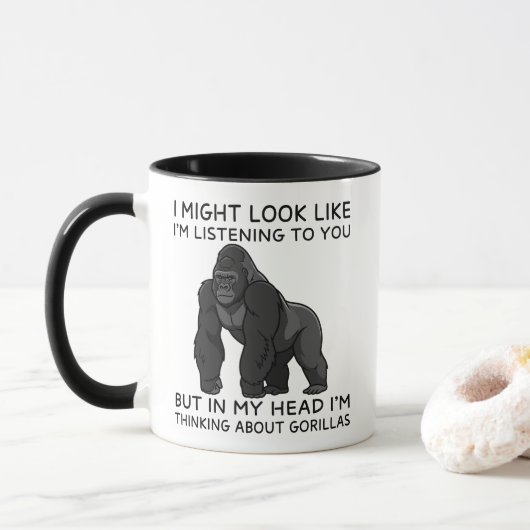 In My Head I'm Thinking About Gorillas Funny Tasse (Mit Donut)