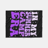In My Summer Camp Era Groovy Funny Camping Camper Fleecedecke (Vorderseite (Horizontal))