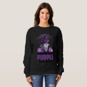 In November We Wear Purple Gnome Epilepsy Awarenes Sweatshirt (Vorne ganz)