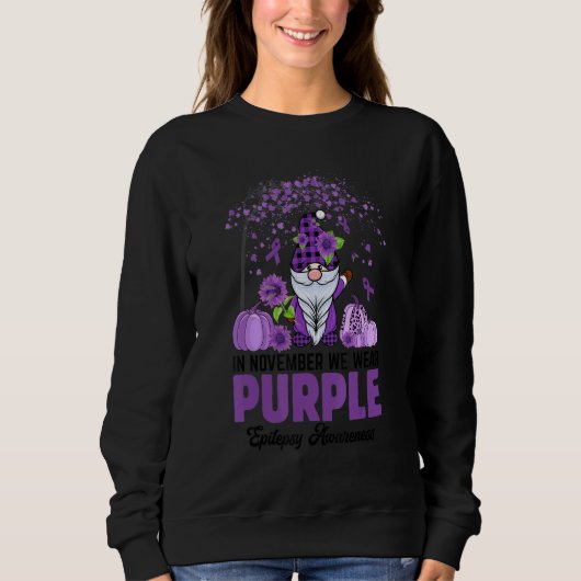 In November We Wear Purple Gnome Epilepsy Awarenes Sweatshirt (Vorderseite)