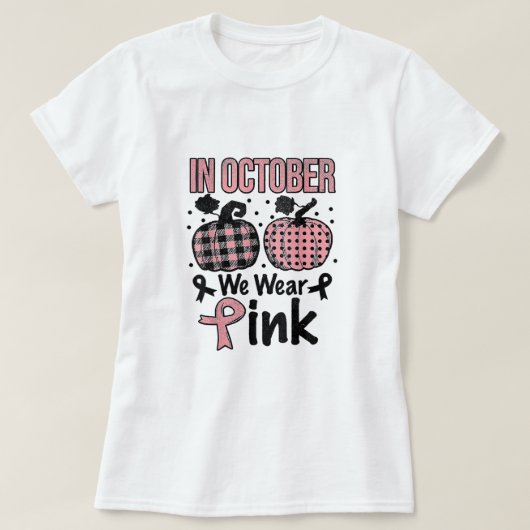 In October we wear pink Happy Halloween Breast can T-Shirt (Design vorne)