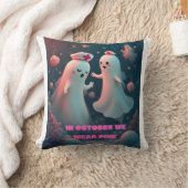 In October We Wear Pink Nurse Ghost Halloween 2025 Kissen (Decke)